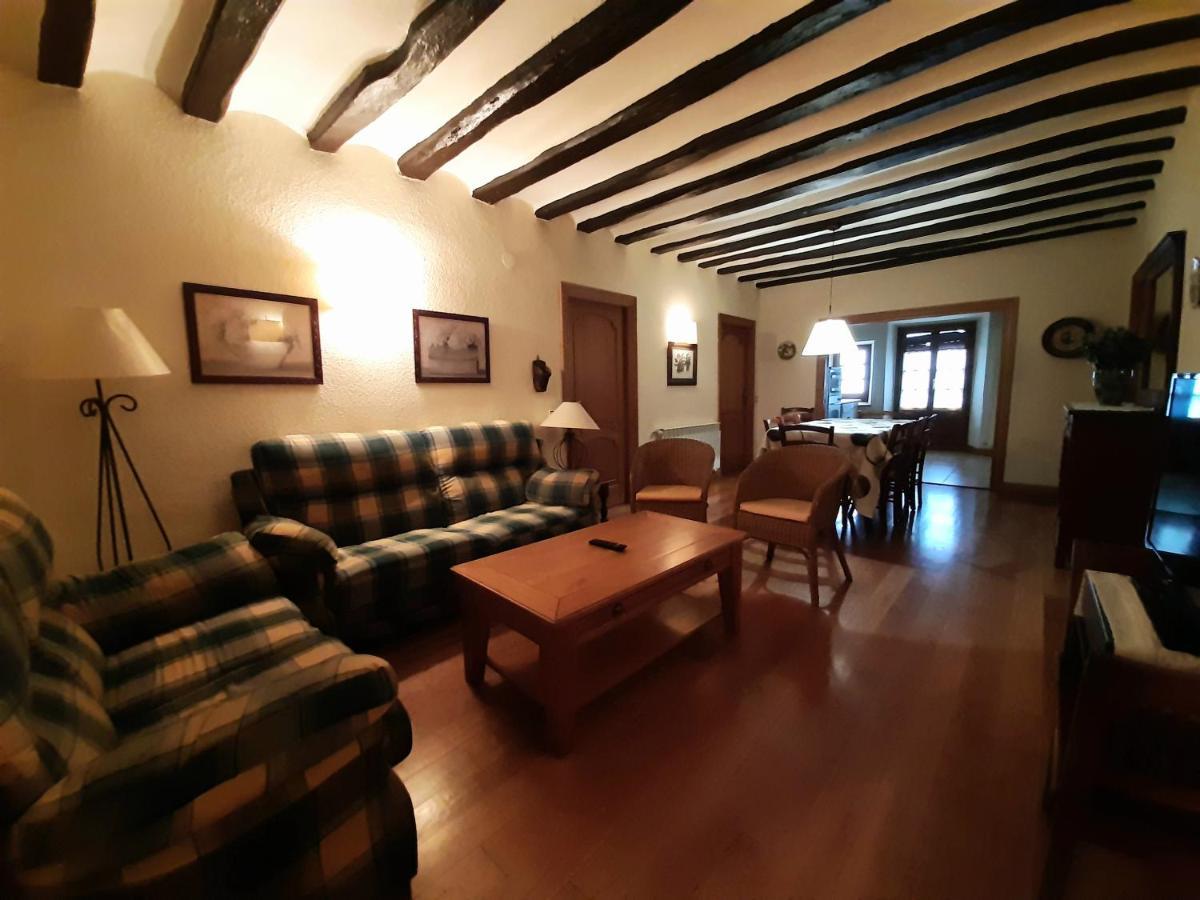 Apartamentos Lazkano I Y II Uharte-Arakil Exterior photo